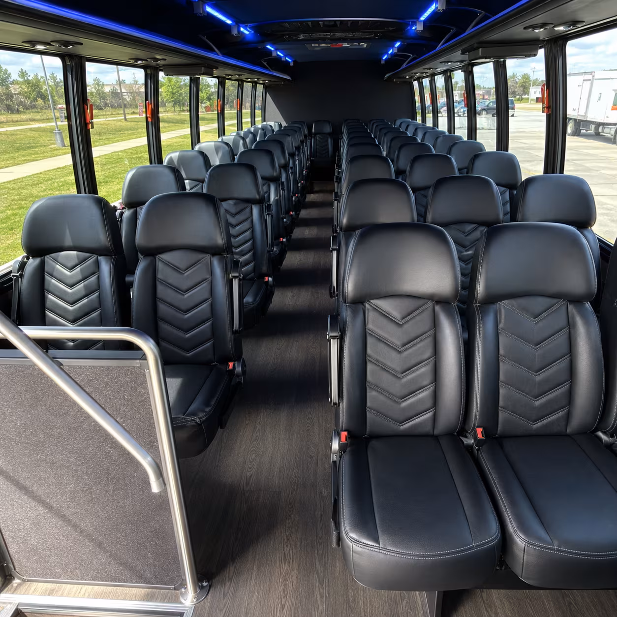 guest shuttles to oak farm vineyards and wedding venues around stockton
