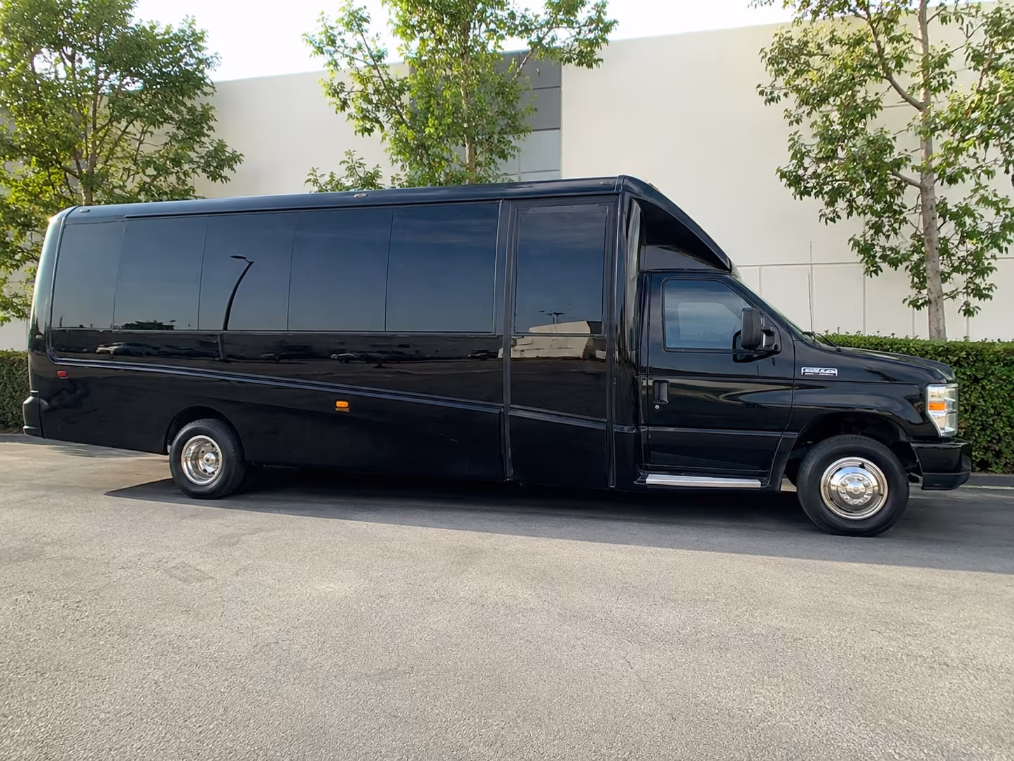 wine event transportation from stockton to oak farm vineyards